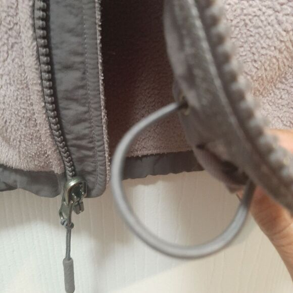 The North Face Mauve Gray Fleece Jacket  Athleisure SP - Picture 10 of 13